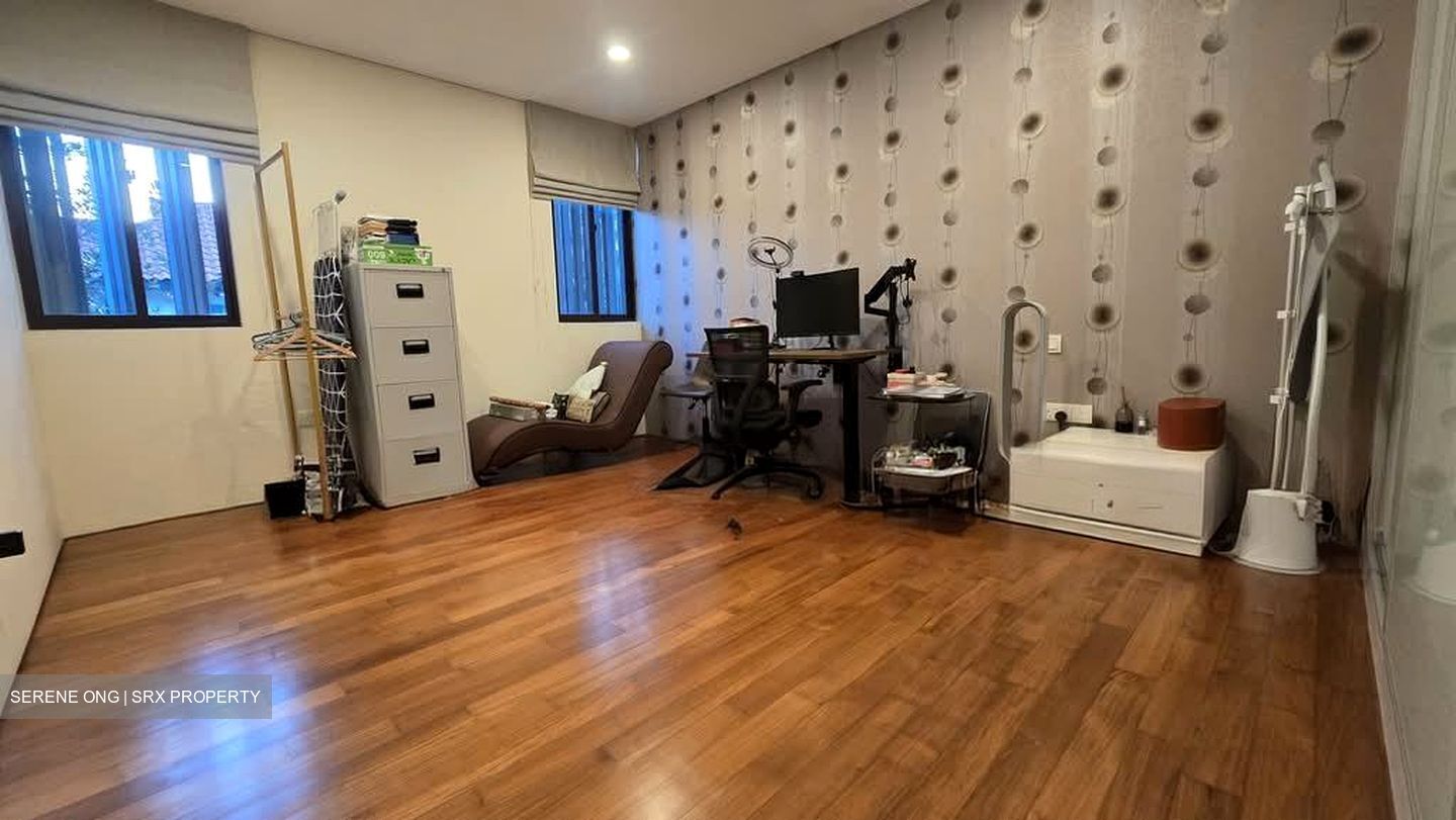 Serangoon Garden Estate (D19), Terrace #573901201